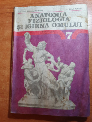 manual anatomia fiziologia si igiena omului pentru clasa a 7-a - din anul 1980 foto