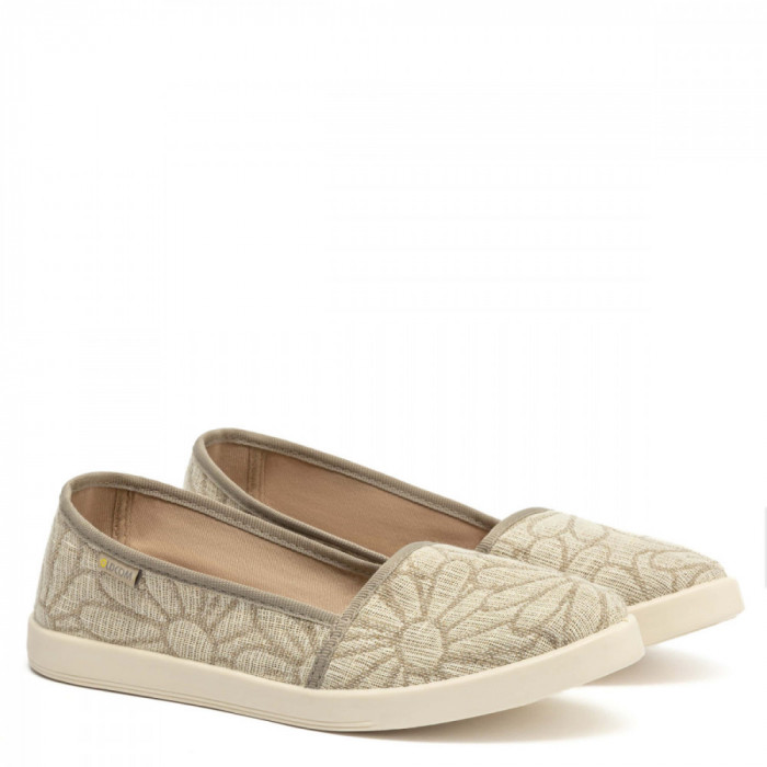 Espadrile In, Romanita