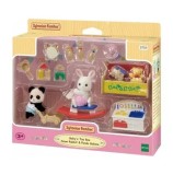 Cumpara ieftin Set figurine Sylvanian Families - Camera de joaca si 2 figurine