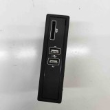 USB MERCEDES-BENZ AMG GT C190 2016 OEM: A2058200226 | 31494401