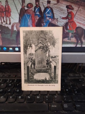 Morm&amp;acirc;ntul lui Gheorghe Lazăr din Avrig, circa 1925, 205 foto