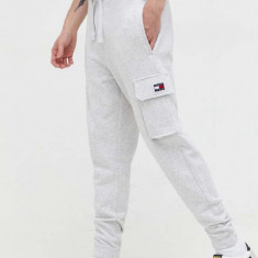 Tommy Jeans pantaloni de trening din bumbac culoarea gri, melanj