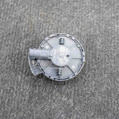 Senzor de impact st&amp;acirc;nga față TESLA MODEL 3 2018 OEM: 1036762-00-A | 10835625 foto