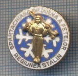 AX 925 INSIGNA -SPARTACHIADA DE IARNA A FETELOR -REGIUNEA STALIN-PT COLECTIONARI