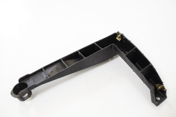 Suport bara de protecție dreapta spate VW TOUAREG 7LA, 7L6, 7L7 2007 OEM: 7L6807862 2865093