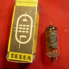 Lampa Tesla GH31 in cutie originala , Cehoslovacia