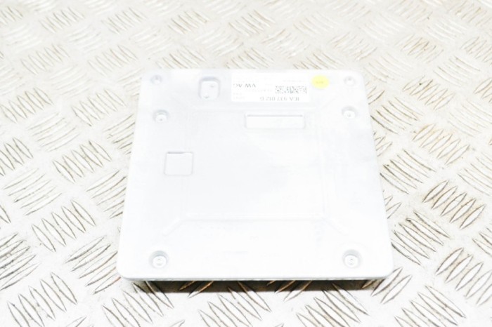 VW ID.3 E11 2020 OEM: 1EA937012G,1EA937012,A3C05600907 SKU: 13976611