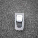 Buton fr&acirc;nă de m&acirc;nă MERCEDES-BENZ C W205 2015 OEM: A2059056603032141302-01 | 4043930