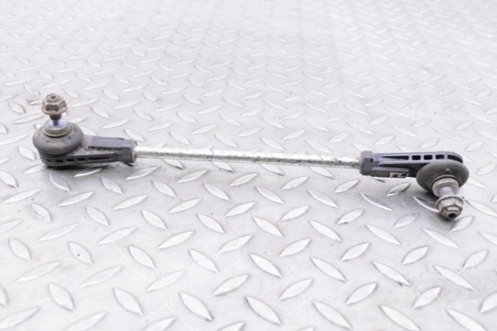Bieleta stabilizatoare dreapta față BMW 3 G20, G28 2022 OEM: 6893360 27524797