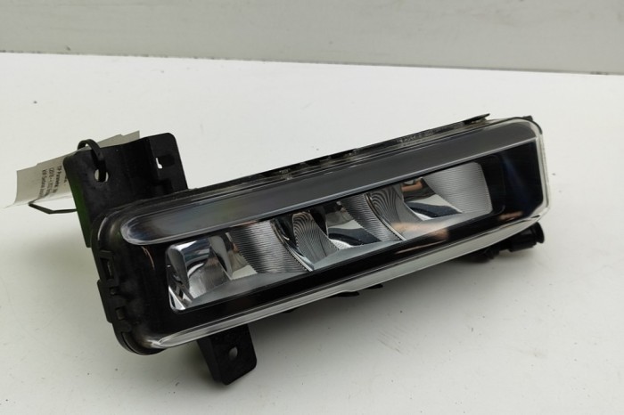 Proiector ceață dreapta față BMW 3 G20, G28 2022 OEM: 7433788 | 31199797