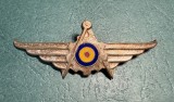 Insigna Inginer de bord aviatie militara 1966 1977 varianta argintie