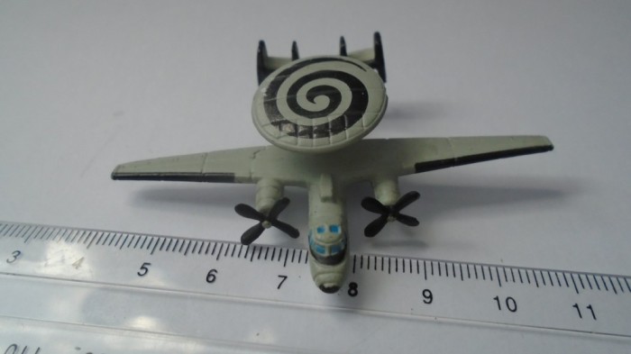 bnk jc Hasbro - Micro Machines - avion E-2C Hawkeye