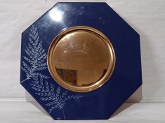 Tava mare vintage, emailata, pictata, aurita si semnata de autor, 42cm