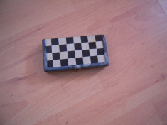 Joc de sah magnetic miniatural (cutie 13x13 cm.) si mouse optic Canyon USB foto
