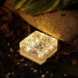 Lampa solara patrata, tip cub de gheata, pentru gradina, rezistenta la apa si intemperii, alb