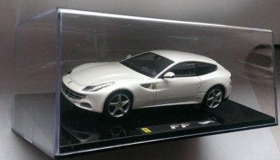 Macheta Ferrari FF 2012 alb - HotWheels Elite 1/43 foto