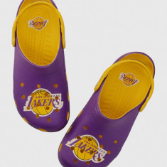 Crocs papuci NBA Los Angeles Lakers Classic Clog culoarea violet 208650