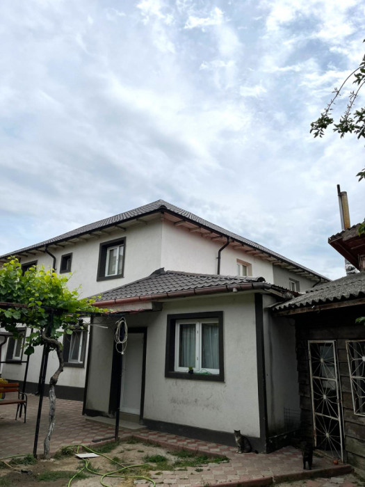 CASĂ DUPLEX P+1, H&Acirc;RȘOVA