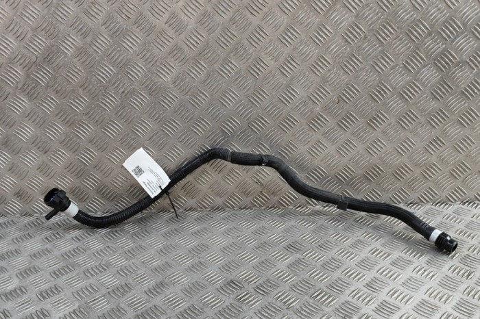 Furtun de lichid de răcire TESLA MODEL Y 2024 OEM: 1504721-00-E 30760840