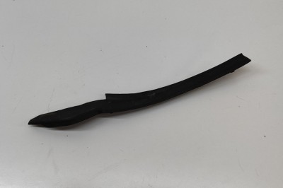 Ornament vertical parbriz st&amp;acirc;nga FORD KUGA III DFK 2024 OEM: LJ6B-S020A27-AC | 31201802 foto