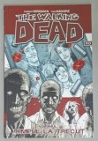 THE WALKING DEAD de ROBERT KIRKMAN si TONY MOORE , VOLUMUL I : TIMPUL LA TRECUT , BENZI DESENATE CU TEXT IN LIMBA ROMANA , 2015