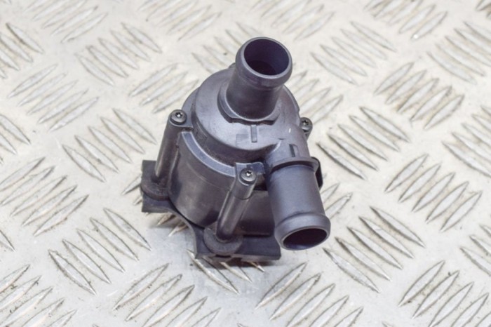 Pompa de apa auxiliara PORSCHE 911 992 2019 OEM: 704071230,06H121601P 12069274