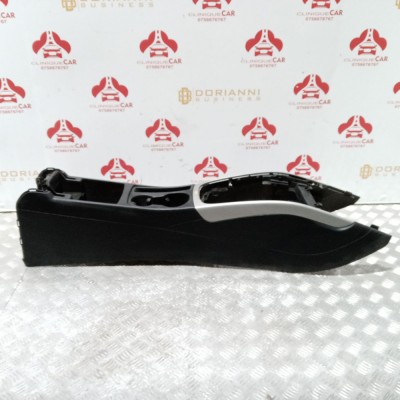 Consola centrala Audi A4 B8 2008 - 2012 foto