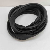 Garnitura ușă st&acirc;nga spate LAND ROVER DISCOVERY V L462 2017 OEM: HY32-20708