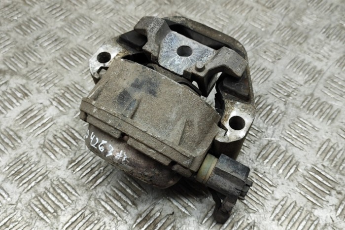 Suport motor dreapta AUDI A6 4G2, C7, 4GC 2012 OEM: 4G0199381KP,4G0199381NG 22871141