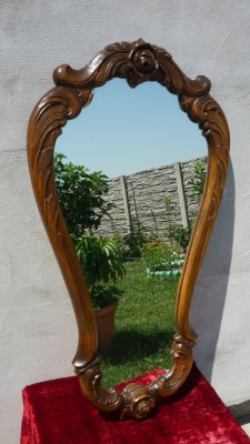 OGLINDA VINTAGE CU RAMA DIN LEMN MASIV SCULPTAT MANUAL foto