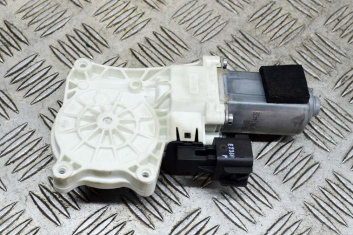 Motor macara geam ușă dreapta față JAGUAR F-PACE X761 2020 OEM: C39789-101 13999118