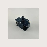 Comutator pentru plită WHIRLPOOL 482000027510 ARISTON INDESIT C00081774 Original
