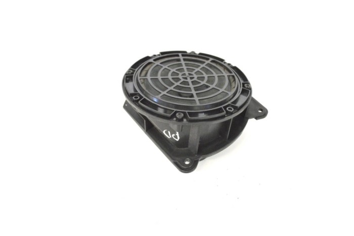 Difuzor ușă dreapta față PEUGEOT 3008 2015 OEM: 9688507180 13884500