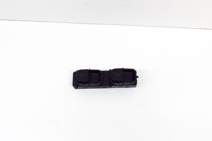 Comutator TESLA MODEL Y 2021 OEM: 1493286-00-B 20588296