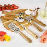 Set 5 ustensile pentru bucatarie, inox si lemn, Kassel