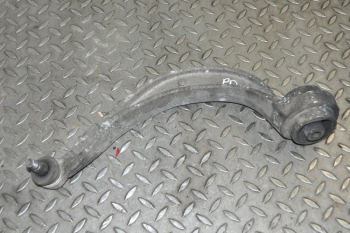 Braț curbat dreapta față AUDI A4 Avant 8K5, B8 2011 11280844