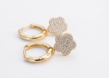 Cercei Hoop din Argint Placati cu Aur ,Pave Daisy Drop Stralucire Florala si Gratie