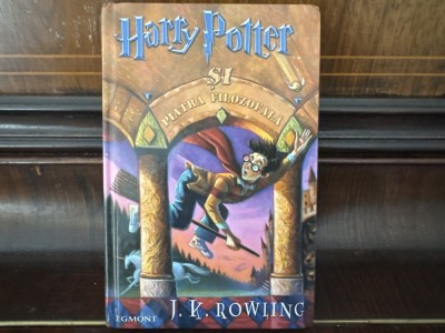 Harry Potter și piatra filozofală - J. K. Rowling foto