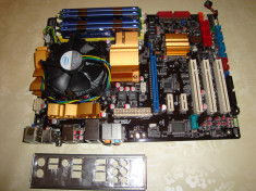 kit placa de baza Asus P5Q P45 LGA 775 E8400 3Ghz 4GB DDR2 1066 foto