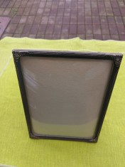 Rama veche pentru fotografie, metalica, provenienta suedeza