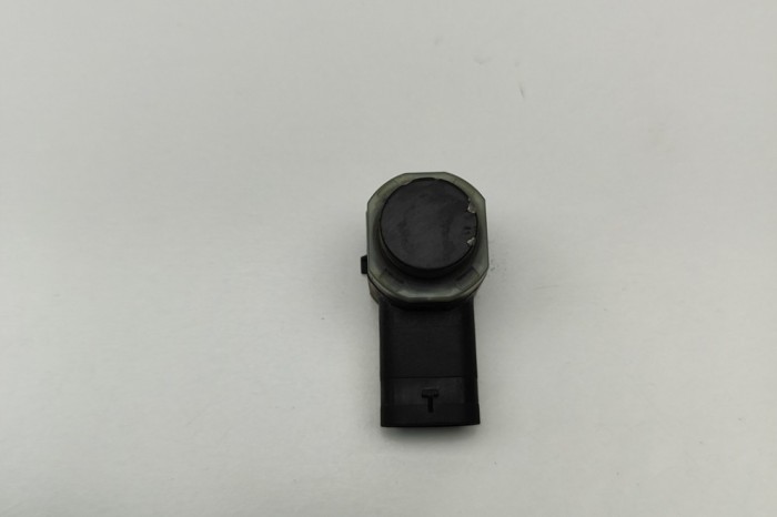Senzor de parcare față VW PASSAT Variant B7 365 2012 OEM: 1S0919275 30693802