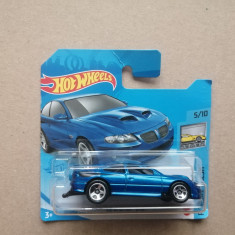 bnk jc Hot Wheels Mattel - 06 Pontiac GTO