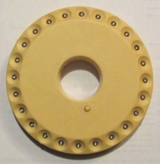 GE - Mai vechi si simpatic corp de iluminat / aplica / trebuie 4 baterii AA (R6)