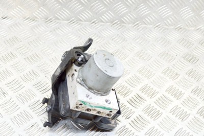 Pompa ABS TESLA MODEL 3 2019 OEM: 1044741-00-D,1044745-00-B,0265257793 12564719 foto