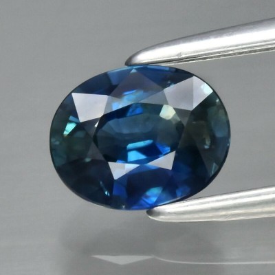 ~ ~ ~ SAFIR NATURAL ALBASTRU SUPERB - 0,66 ct. Certificat de Autenticitate ! ! foto