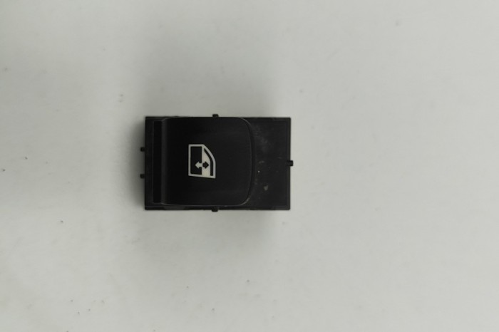 Buton geam ușă st&acirc;nga față BMW X5 G05 2022 OEM: 9327031 31263889