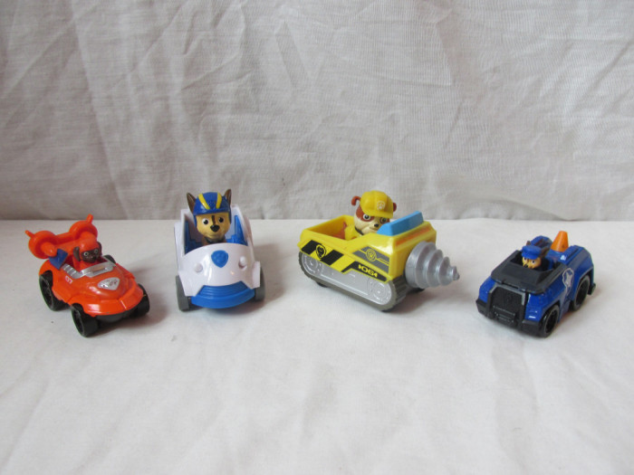 Set 4 Masinute cu Figurine Paw partol Chase /Zuma/Rubble =patrula catelusilor