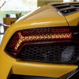 Set 2 folii autoadezive decupate pentru decorarea stopurilor auto, dimensiune 2 x 48 x 30cm, culoare Negru Mat, model HONEYCOMB TRIANGLE, AVEX