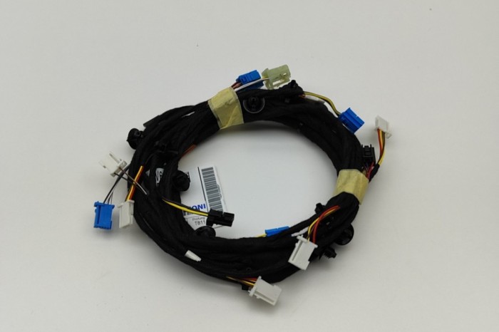 Cablaj ușă st&acirc;nga față MERCEDES-BENZ EQS V297 2021 OEM: A2975406924 30317304