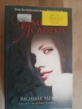 Vampire Academy- Richelle Mead